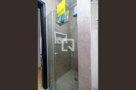 Casa à venda com 190m², 3 quartos e 2 vagas Casa à venda com 190m², 3 quartos e 2 vagasBanheiro