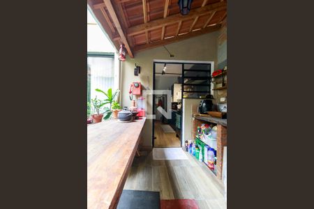 Casa à venda com 190m², 3 quartos e 2 vagas Casa à venda com 190m², 3 quartos e 2 vagasQuintal