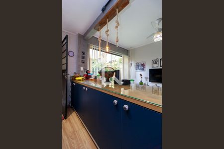 Casa à venda com 190m², 3 quartos e 2 vagas Casa à venda com 190m², 3 quartos e 2 vagasCozinha