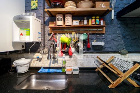 Casa à venda com 190m², 3 quartos e 2 vagas Casa à venda com 190m², 3 quartos e 2 vagasCozinha