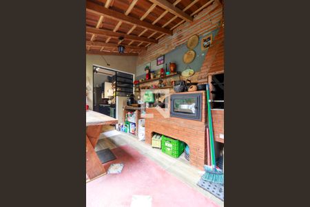 Casa à venda com 190m², 3 quartos e 2 vagas Casa à venda com 190m², 3 quartos e 2 vagasQuintal