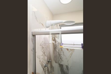 Casa à venda com 198m², 3 quartos e 4 vagasBanheiro Social