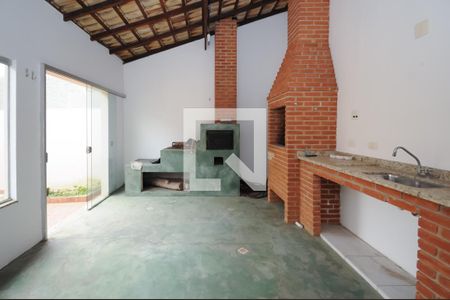 Casa à venda com 177m², 3 quartos e 6 vagas Casa à venda com 177m², 3 quartos e 6 vagasÁrea gourmet