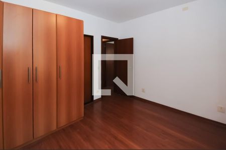 Casa à venda com 177m², 3 quartos e 6 vagas Casa à venda com 177m², 3 quartos e 6 vagasQuarto 1 ( Suíte )