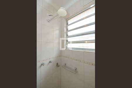 Casa à venda com 177m², 3 quartos e 6 vagas Casa à venda com 177m², 3 quartos e 6 vagasBanheiro Social