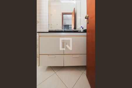 Casa à venda com 177m², 3 quartos e 6 vagas Casa à venda com 177m², 3 quartos e 6 vagasBanheiro da Suíte