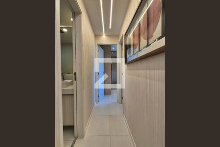 Apartamento à venda com 83m², 2 quartos e 1 vaga Apartamento à venda com 83m², 2 quartos e 1 vagaCorredor