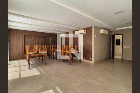 Apartamento à venda com 83m², 2 quartos e 1 vaga Apartamento à venda com 83m², 2 quartos e 1 vagaÁrea comum