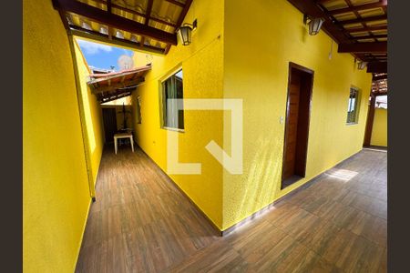 Casa à venda com 180m², 3 quartos e 2 vagasÁrea Externa