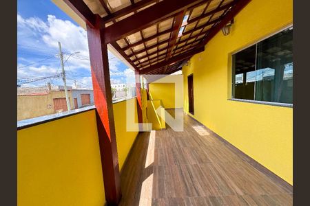 Casa à venda com 180m², 3 quartos e 2 vagasÁrea Externa