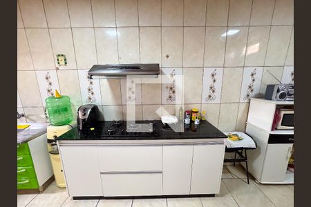 Casa à venda com 180m², 3 quartos e 2 vagasCozinha