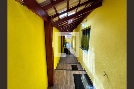 Casa à venda com 180m², 3 quartos e 2 vagasÁrea Externa