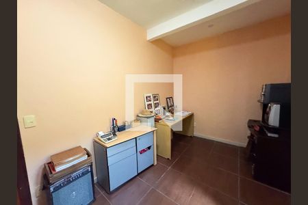 Casa à venda com 180m², 3 quartos e 2 vagasQuarto 2