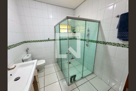 Casa à venda com 180m², 3 quartos e 2 vagasBanheiro