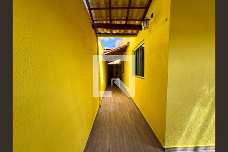 Casa à venda com 180m², 3 quartos e 2 vagasÁrea Externa