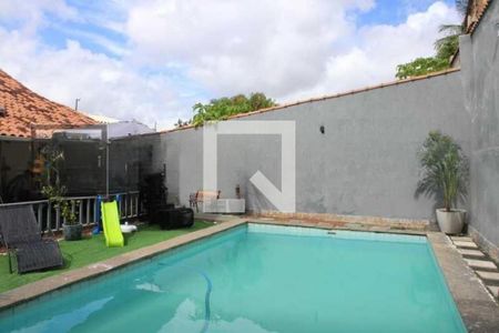 Casa à venda com 528m², 4 quartos e 3 vagas