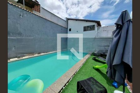 Casa à venda com 528m², 4 quartos e 3 vagas