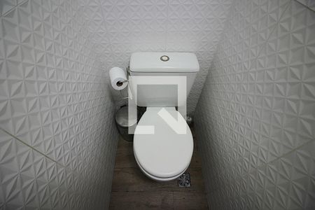 Casa à venda com 236m², 3 quartos e 2 vagasLavabo