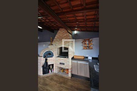 Casa à venda com 236m², 3 quartos e 2 vagasEspaço Gourmet Churrasqueira