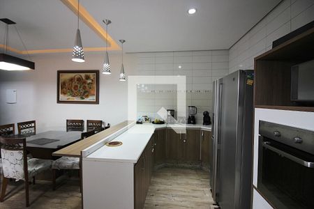 Casa à venda com 236m², 3 quartos e 2 vagasCozinha