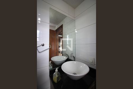 Casa à venda com 236m², 3 quartos e 2 vagasBanheiro de serviço