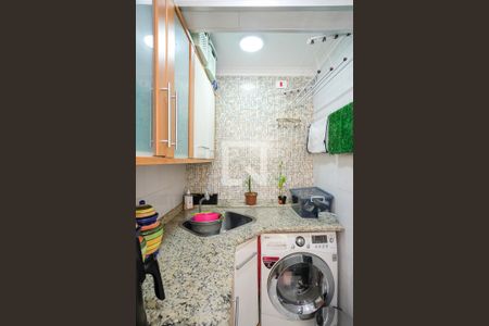 Apartamento à venda com 60m², 2 quartos e 1 vagaÁrea de serviço