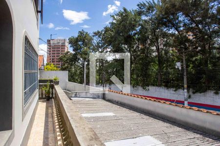 Casa para alugar com 580m², 5 quartos e 6 vagasVaranda