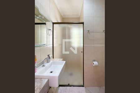 Casa à venda com 255m², 5 quartos e 2 vagas Casa à venda com 255m², 5 quartos e 2 vagasBanheiro da Suíte - Casa 1