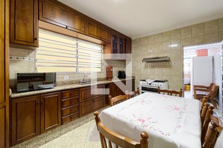 Casa à venda com 255m², 5 quartos e 2 vagas Casa à venda com 255m², 5 quartos e 2 vagasCozinha - Casa 1