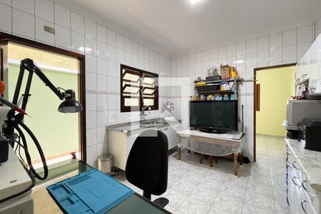 Casa à venda com 255m², 5 quartos e 2 vagas Casa à venda com 255m², 5 quartos e 2 vagasCozinha - Casa 2