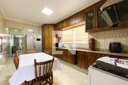 Casa à venda com 255m², 5 quartos e 2 vagas Casa à venda com 255m², 5 quartos e 2 vagasCozinha - Casa 1