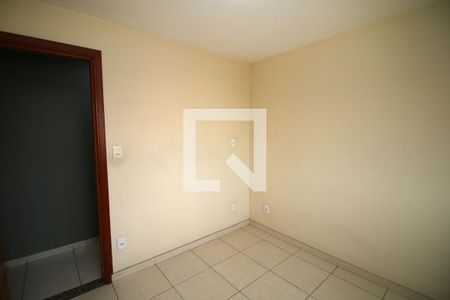 Quarto 2 de apartamento para alugar com 2 quartos, 51m² em Olaria, Rio de Janeiro