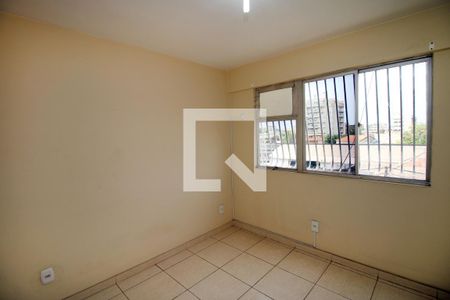 Quarto 2 de apartamento para alugar com 2 quartos, 51m² em Olaria, Rio de Janeiro