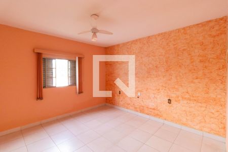 Casa à venda com 150m², 3 quartos e 2 vagas Casa à venda com 150m², 3 quartos e 2 vagasQuarto da Casa 02