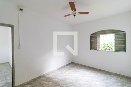 Casa à venda com 150m², 3 quartos e 2 vagas Casa à venda com 150m², 3 quartos e 2 vagasQuarto 02 da Casa 01