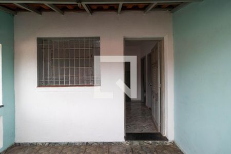 Casa à venda com 150m², 3 quartos e 2 vagas Casa à venda com 150m², 3 quartos e 2 vagasVaranda da Casa 01