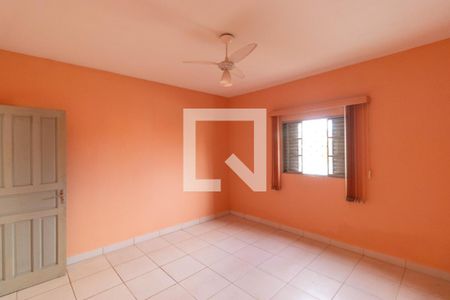 Casa à venda com 150m², 3 quartos e 2 vagas Casa à venda com 150m², 3 quartos e 2 vagasQuarto da Casa 02