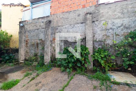 Casa à venda com 150m², 3 quartos e 2 vagas Casa à venda com 150m², 3 quartos e 2 vagasQuintal da Casa 01