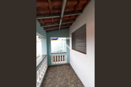 Casa à venda com 150m², 3 quartos e 2 vagas Casa à venda com 150m², 3 quartos e 2 vagasVaranda da Casa 01