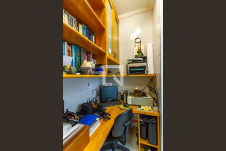 Apartamento à venda com 105m², 3 quartos e 3 vagas Apartamento à venda com 105m², 3 quartos e 3 vagasEscritório