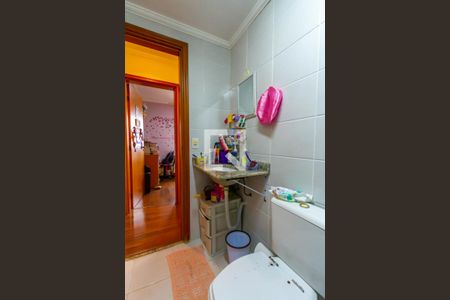 Apartamento à venda com 105m², 3 quartos e 3 vagas Apartamento à venda com 105m², 3 quartos e 3 vagasBanheiro Social