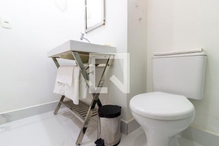 Apartamento para alugar com 55m², 1 quarto e 1 vaga Apartamento para alugar com 55m², 1 quarto e 1 vagaBanheiro da Suíte