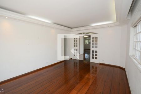 Casa à venda com 430m², 4 quartos e 4 vagas Casa à venda com 430m², 4 quartos e 4 vagasSala 2