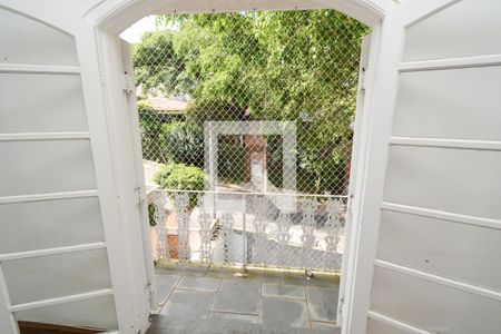 Casa à venda com 430m², 4 quartos e 4 vagas Casa à venda com 430m², 4 quartos e 4 vagasVaranda da Suíte 2