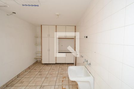 Casa à venda com 430m², 4 quartos e 4 vagas Casa à venda com 430m², 4 quartos e 4 vagasÁrea de Serviço