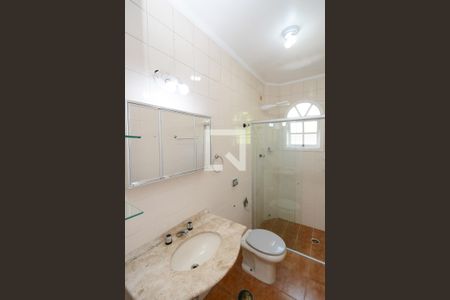 Casa à venda com 430m², 4 quartos e 4 vagas Casa à venda com 430m², 4 quartos e 4 vagasBanheiro da Suíte 3