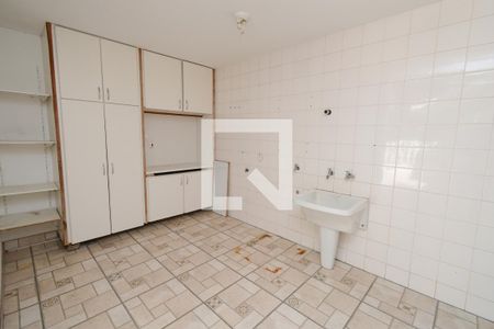 Casa à venda com 430m², 4 quartos e 4 vagas Casa à venda com 430m², 4 quartos e 4 vagasÁrea de Serviço