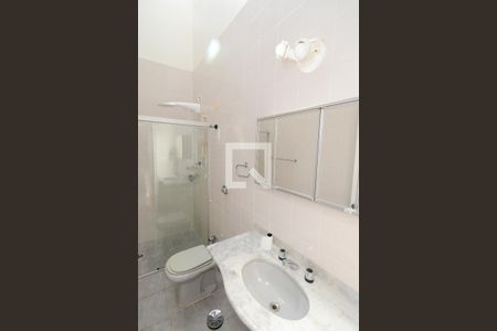 Casa à venda com 430m², 4 quartos e 4 vagas Casa à venda com 430m², 4 quartos e 4 vagasBanheiro da Suíte 4