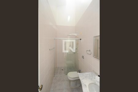 Casa à venda com 430m², 4 quartos e 4 vagas Casa à venda com 430m², 4 quartos e 4 vagasBanheiro da Suíte 4