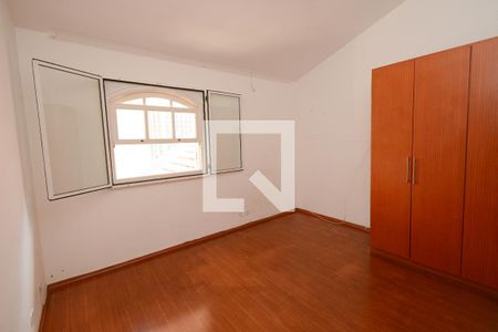 Casa à venda com 430m², 4 quartos e 4 vagas Casa à venda com 430m², 4 quartos e 4 vagasSuíte 4